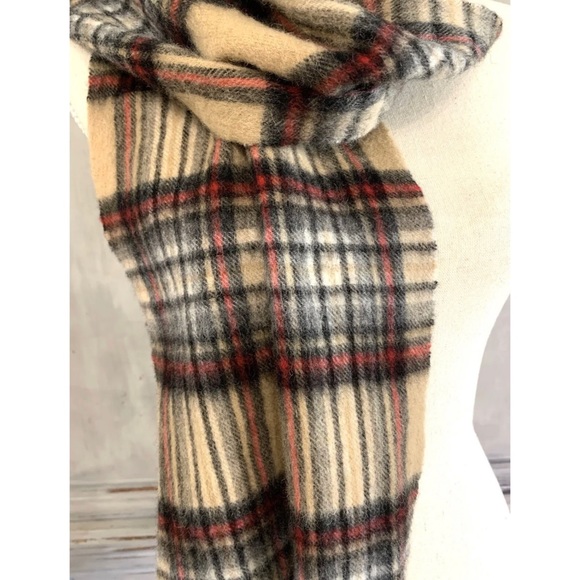 House of Scotland Plaid Lambswool Scarf - Picture 3 of 4